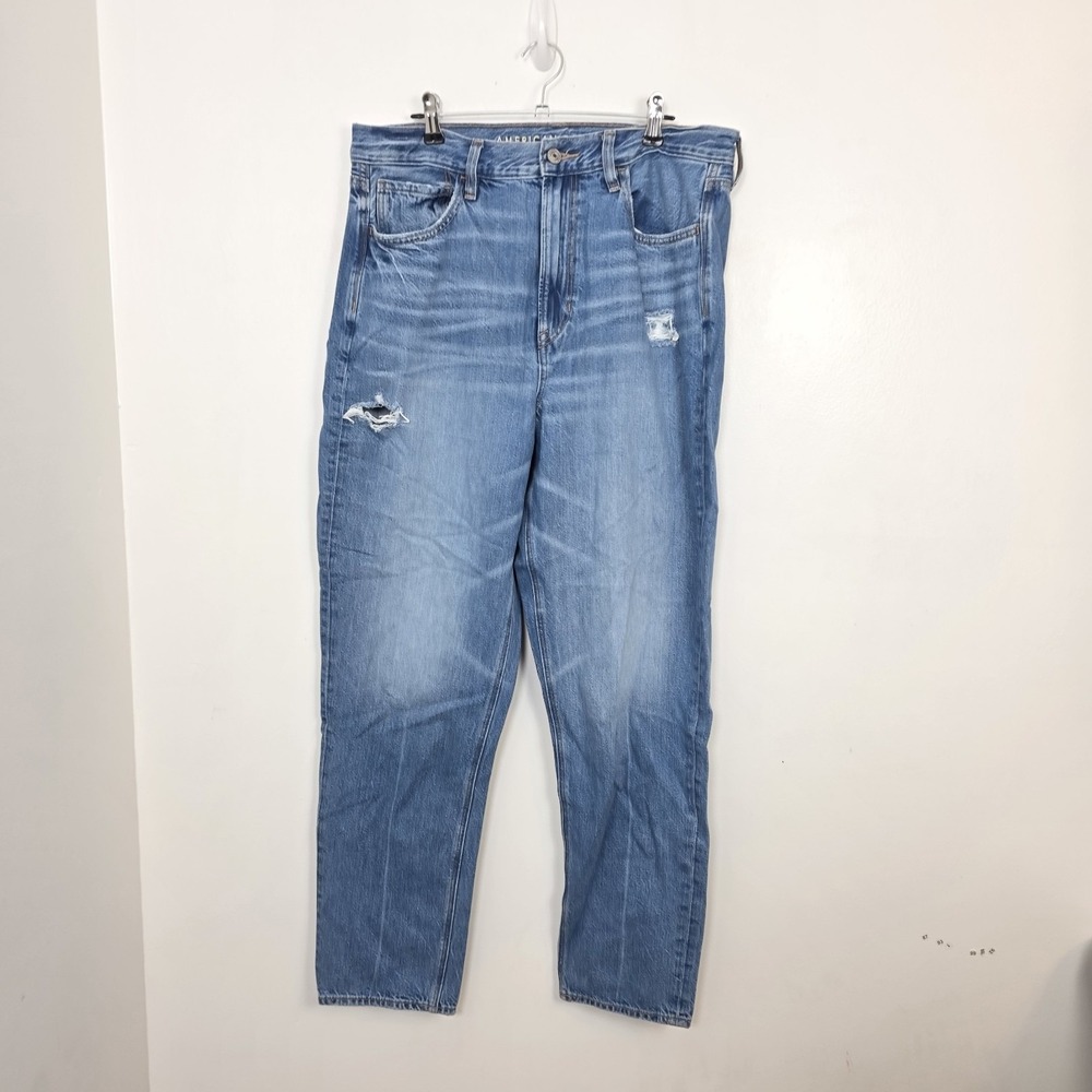 American Eagle Medium Wash Distressed High Rise Casual Mom Jeans Size 12 Long
